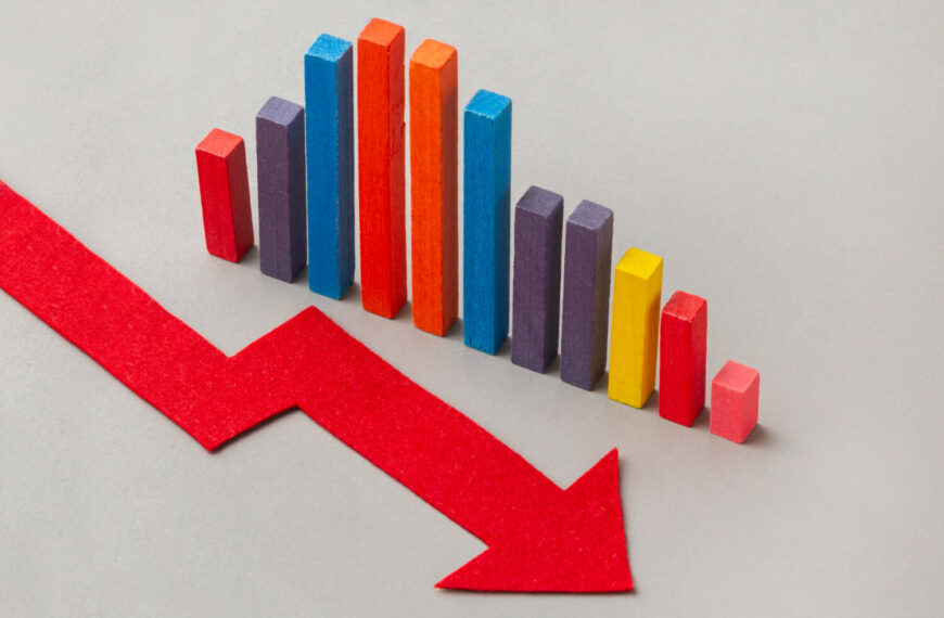 APBN Defisit 135 Triliun, Vonis Bebas Terdakwa Demo 4 Agustus 2025, dan&hellip;