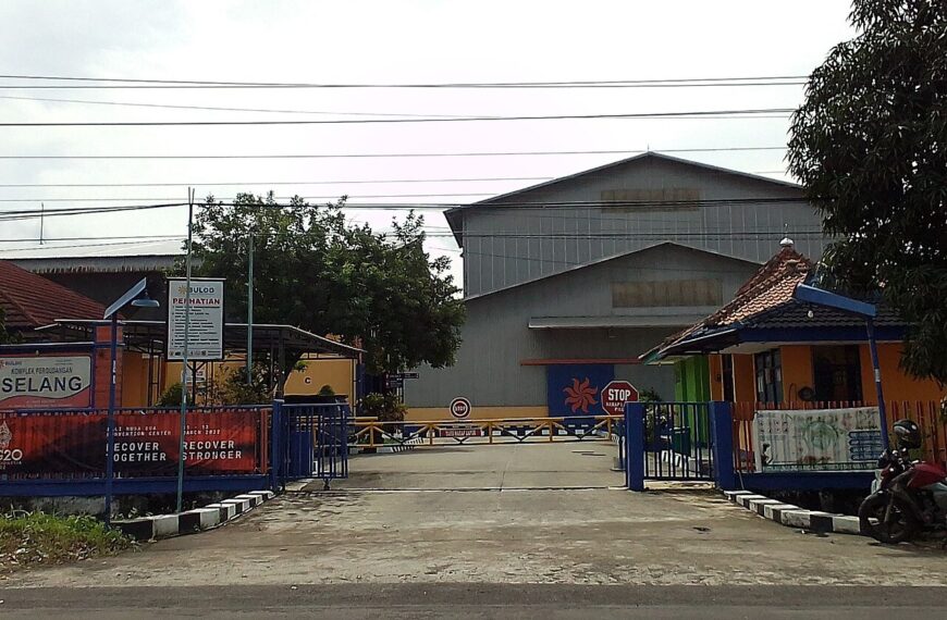 Jejak Digital Pelaku Bom SMA 72, Kapolri Jabat Komisioner Reformasi Polri, dan 100 Gudang Bulog Dibangun