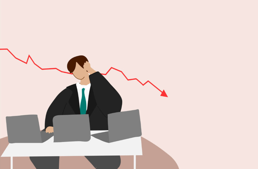 UGM & UII Kritisi Kebijakan Pemerintah, Rupiah Terus Melemah, dan Peringkat Utang RI Jadi Negatif