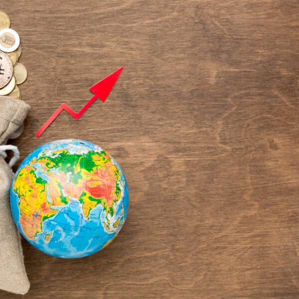 Empat Paradima Ekonomi Makro: Dari Pasar ke Kompleksitas