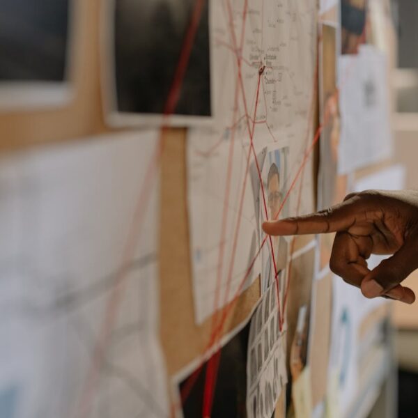 Pemerintah Kaji Pembentukan TGPF, Saiful Mujani Dilaporkan ke Polisi, dan Proyeksi Pertumbuhan&hellip;