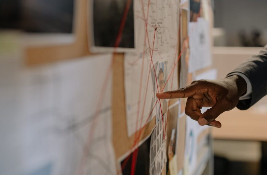 Pemerintah Kaji Pembentukan TGPF, Saiful Mujani Dilaporkan ke Polisi, dan Proyeksi Pertumbuhan Ekonomi 4,7%