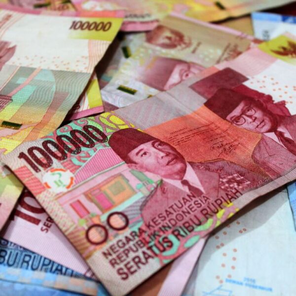 Rupiah Butuh Kejujuran