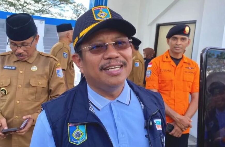 KPK Tangkap Bupati Lombok Barat, Babinsa Awasi Pajak Jadi Polemik, dan Hotman&hellip;