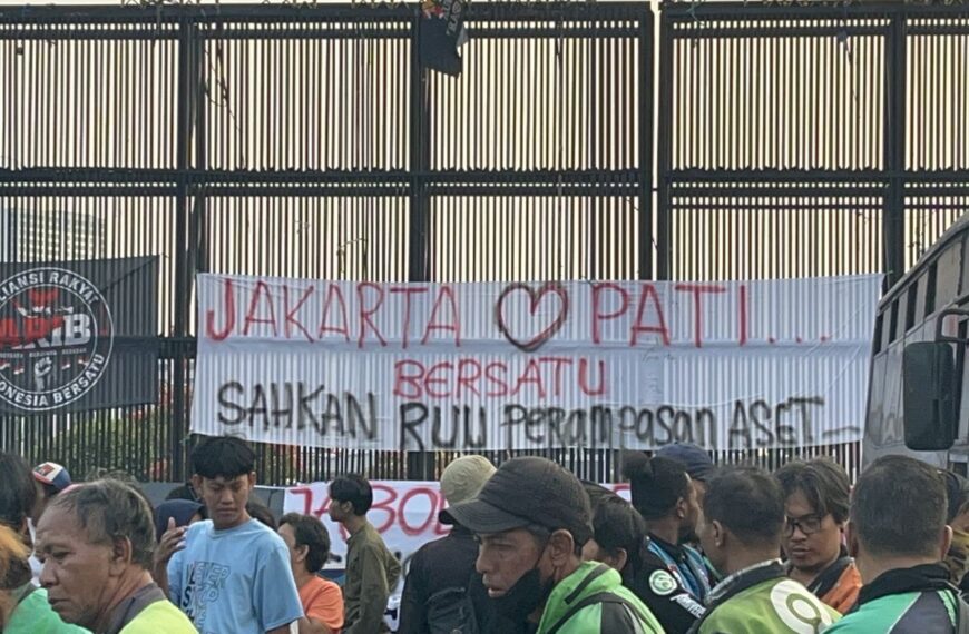 Ormas AMPB akan Demo Besok, Prabowo Kunjungi Korban Gempa NTT, dan Rekaman&hellip;
