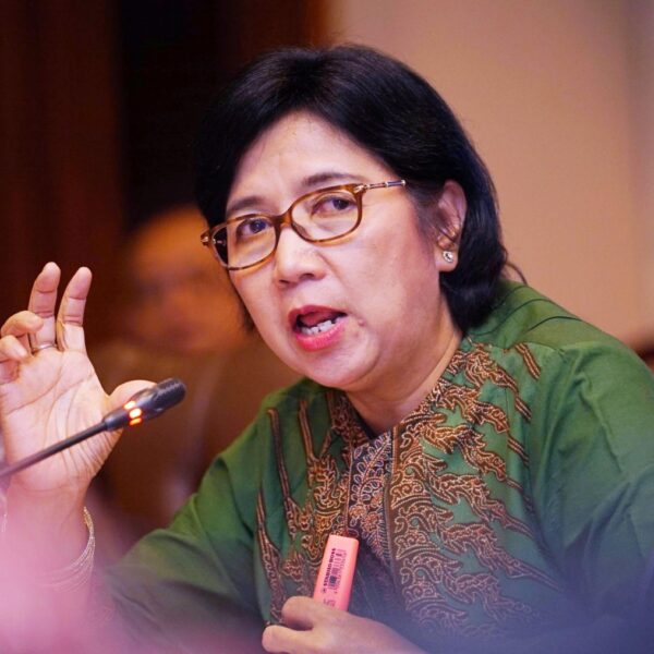 Panglima TNI Jamin Situasi Aman, Destry Damayanti Calon Gubernur BI, dan Indeks&hellip;