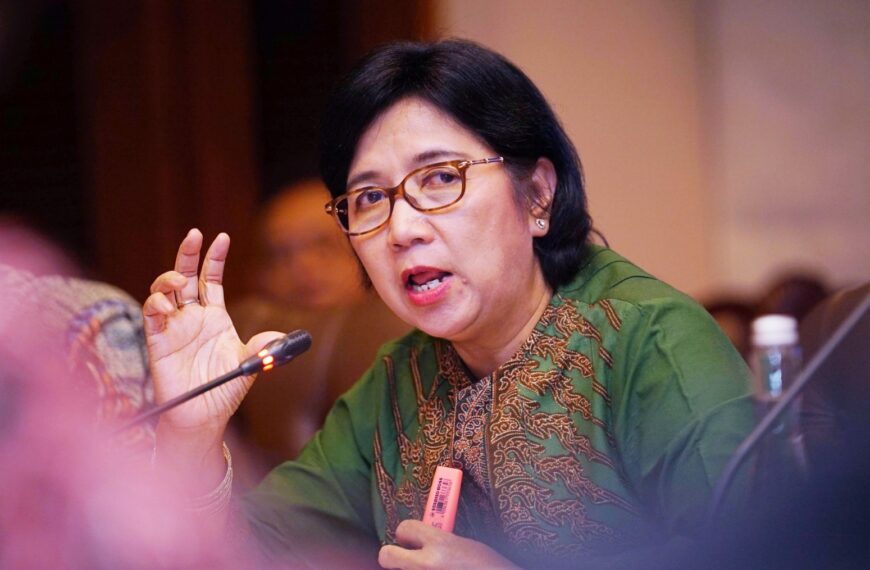Panglima TNI Jamin Situasi Aman, Destry Damayanti Calon Gubernur BI, dan Indeks Keyakinan Konsumen Turun