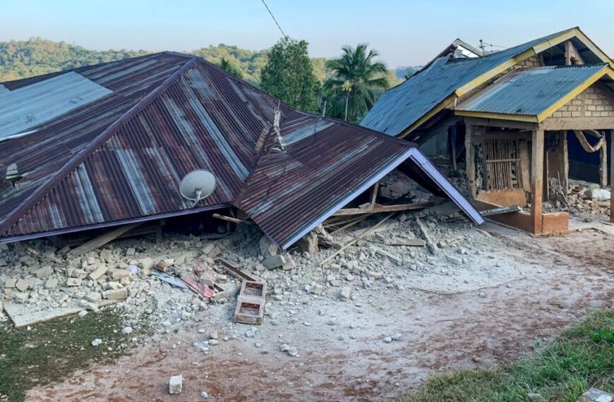 Terjadi Bentrok Massa vs TNI/Polri di Aceh, Gempa Magnitudo 7,7 Terjadi di&hellip;