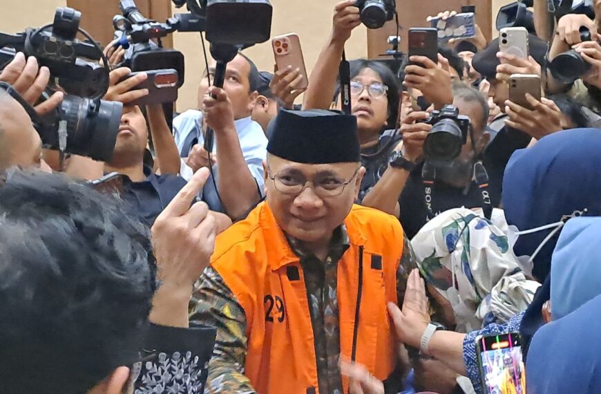 Yaqut Didakwa Korupsi 4,8 Miliar, Pempus Transfer 18,9 T untuk Gaji P3K,&hellip;