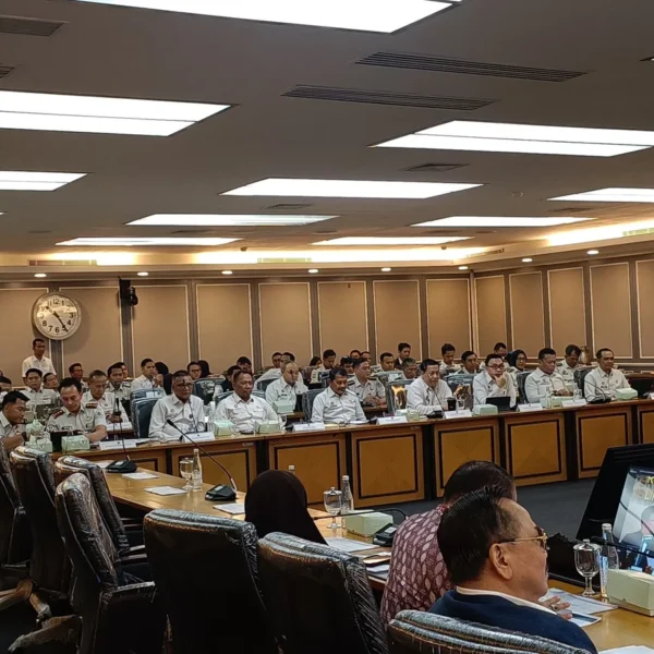 ASN Meninggal Saat Latsarmil Komcad, Rapat DPR-Kemenimipas Digelar, dan Antrean BBM Masih&hellip;