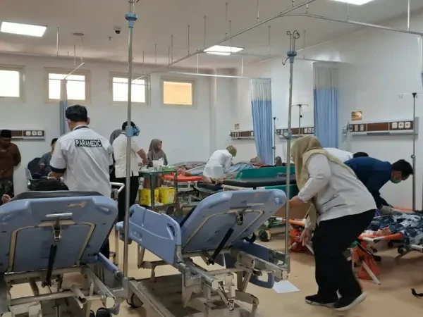 Ratusan Santri Keracunan MBG, 8 WNI Jadi Tentara Rusia, dan Penyeba Karhutla&hellip;