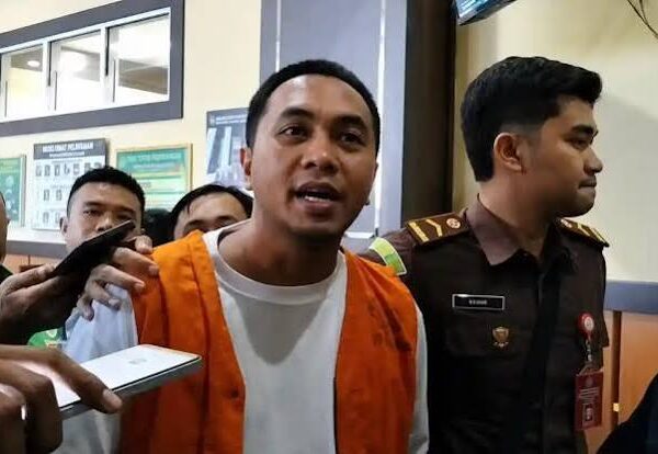 Yogi Ditangkap Karena Jual Layanan Internet, Keracunan MBG Masuk Pidana, dan Anggaran&hellip;