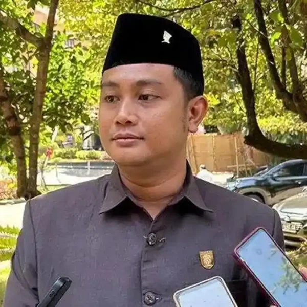 Prabowo Lantik Wamenhan dan KASAD, KPK Tangkap Bupati Klaten, dan Utang Luar&hellip;