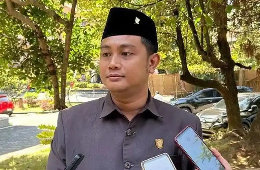 Prabowo Lantik Wamenhan dan KASAD, KPK Tangkap Bupati Klaten, dan Utang Luar&hellip;