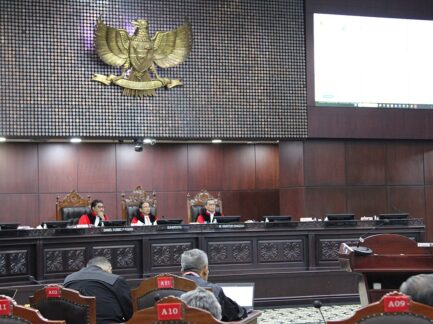 Persidangan_Mahkamah_Konstitusi